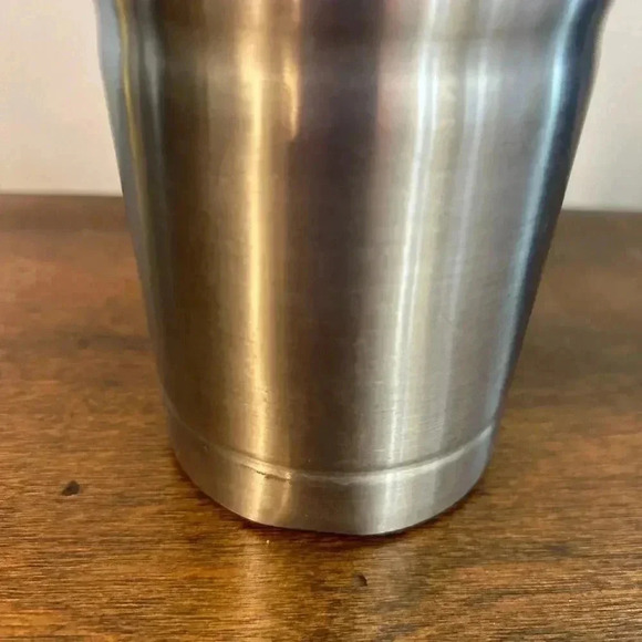 Bubba Silver 24oz Insulated Tumbler w/straw. Straw has wear. Sm dent on bottom. - Picture 3 of 11